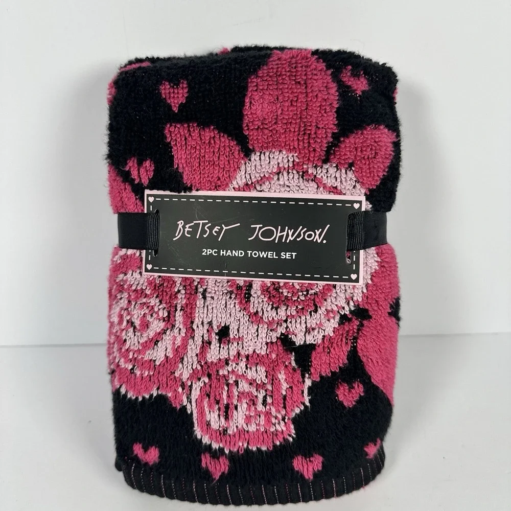 Betsey Johnson Pink Floral Heart Hand Towel Set 2PC Black Cotton Bath Decor